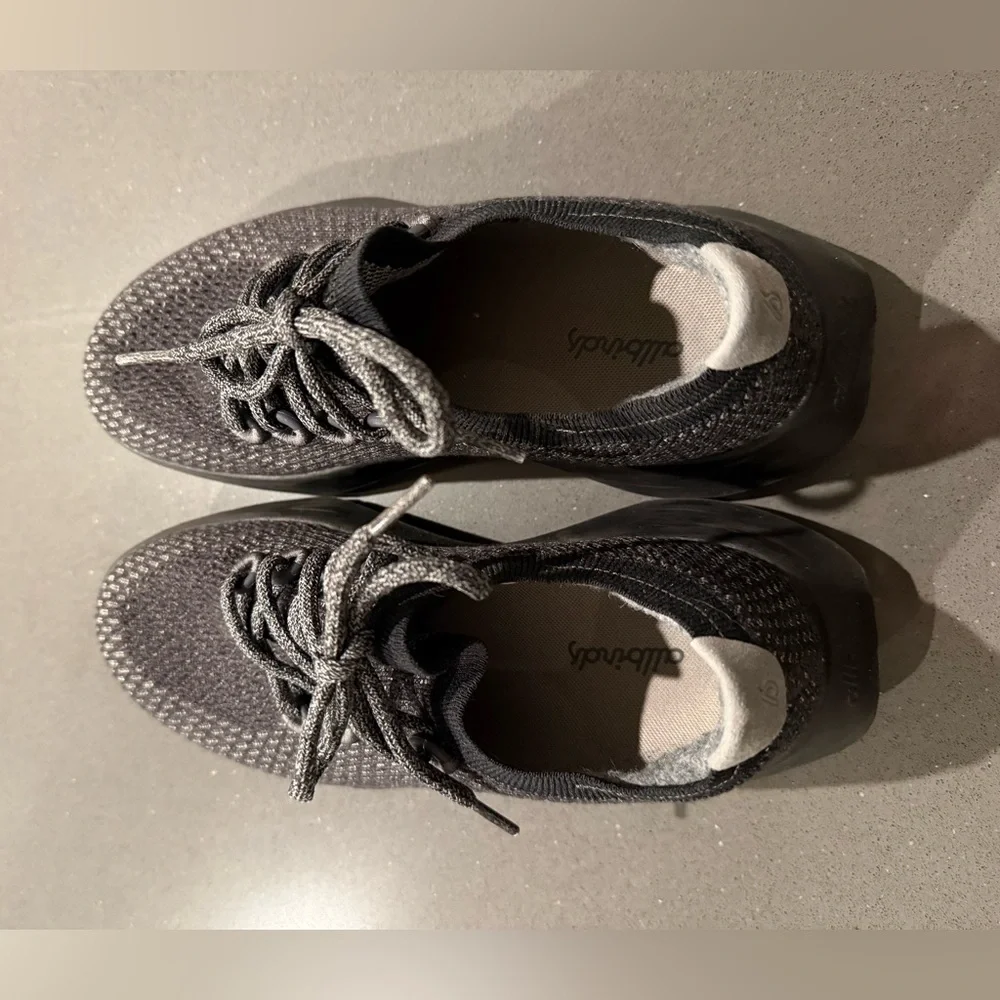 ALLBIRDS Women's Tree Dasher Shoe Sneaker in Black Obsidian Size 8 Like New